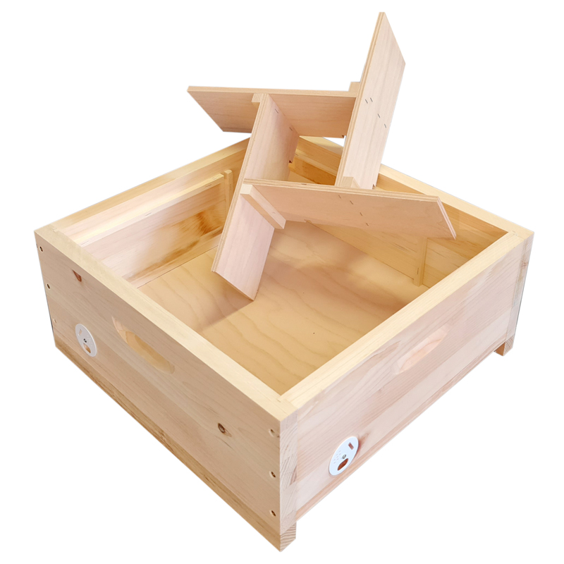 Drevený oplodniačik pre 4 matky - INOVOVANÝ, 485 x 485 mm, Borovica hladká (vejmutovka)