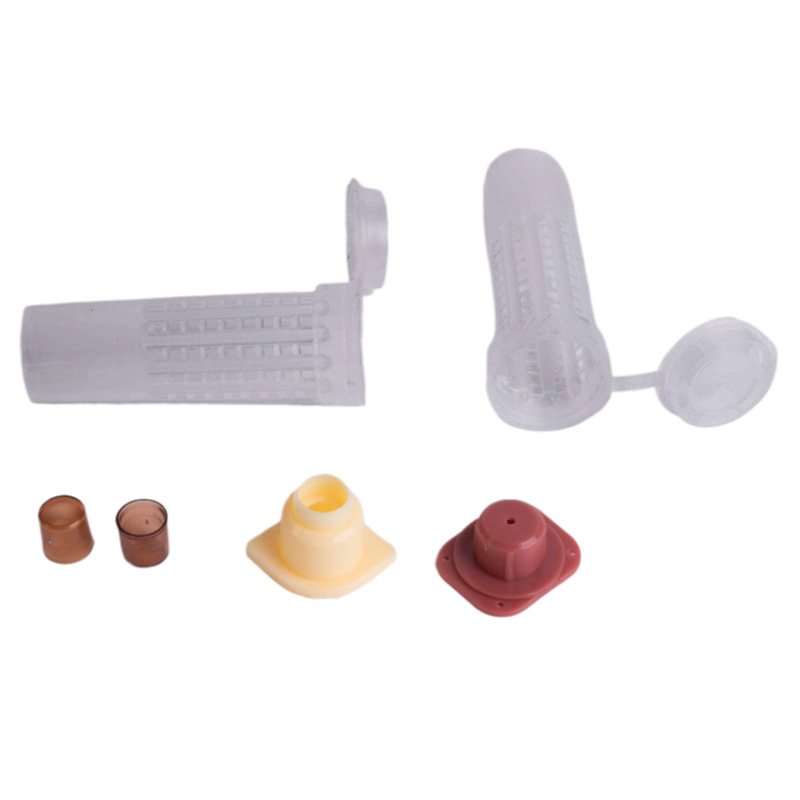 APIMAT - přelarvovací systém pro chov matek