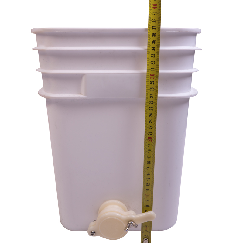 Nádoba na med, štvorcová