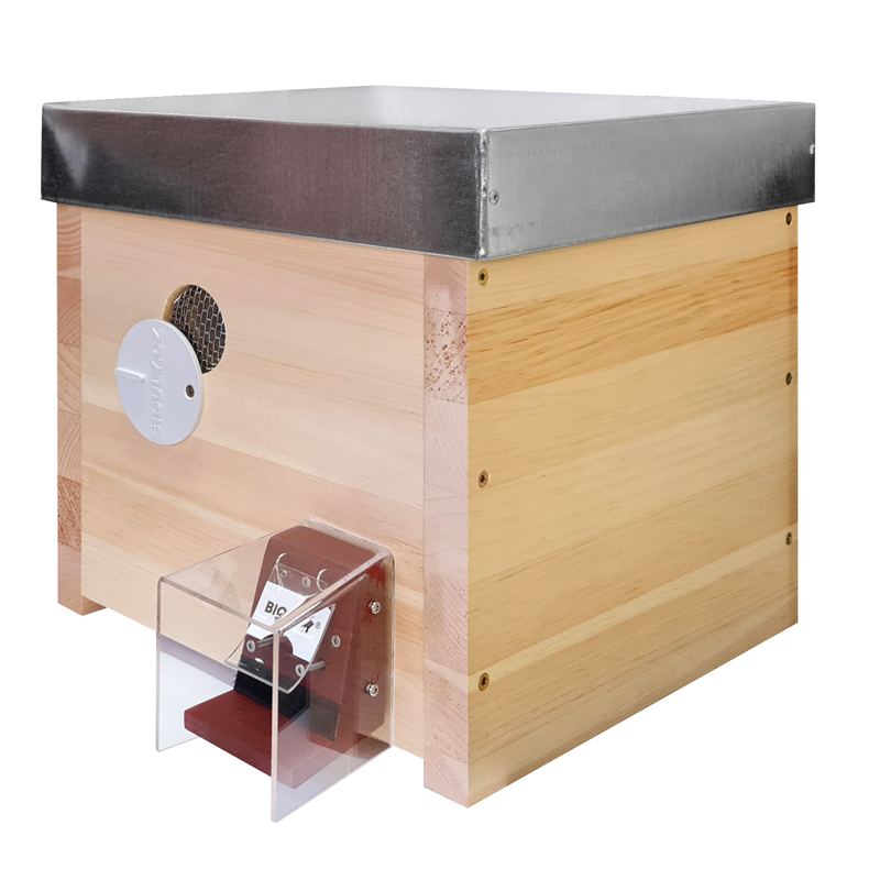 Ochranná klapka k čmelínom celozakrytovaná, tmavo hnedá