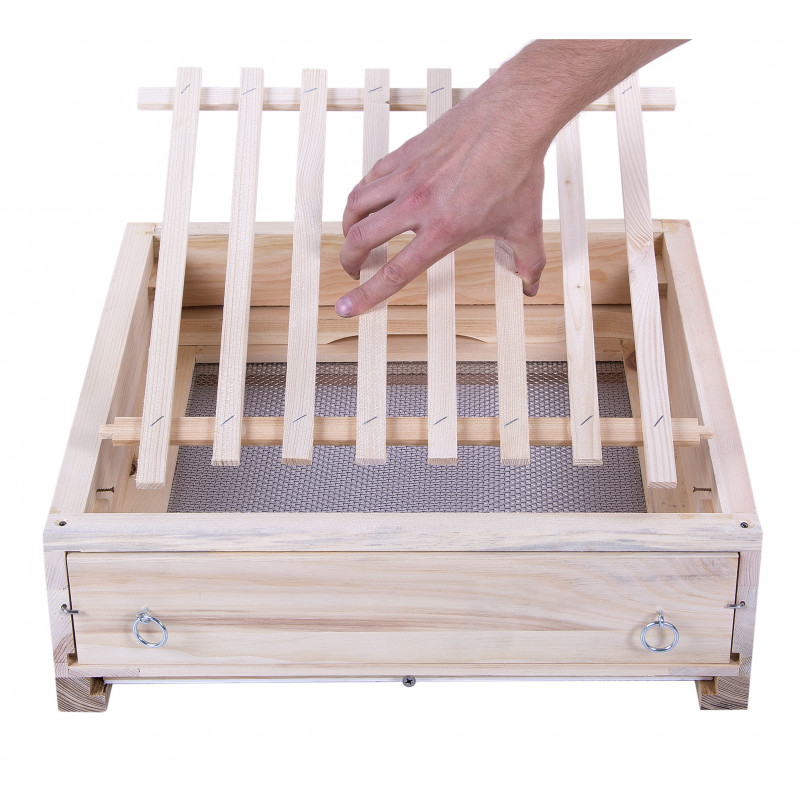 Varroa dno pro úl 39x24, 39x17 se stavební zábranou, Borovice vejmutovka