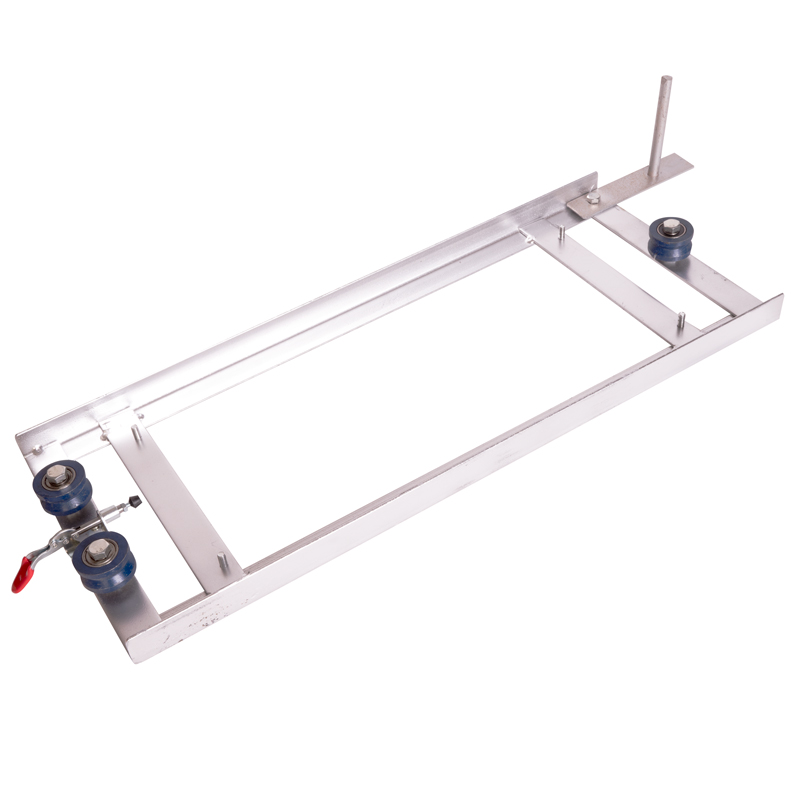 Prípravok na drôtovanie a napínanie drôtika v rámčeku