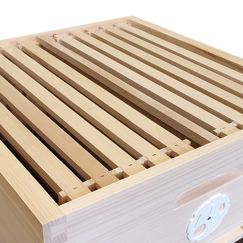 Priehradka k chovnému dnu Langstroth 3/4