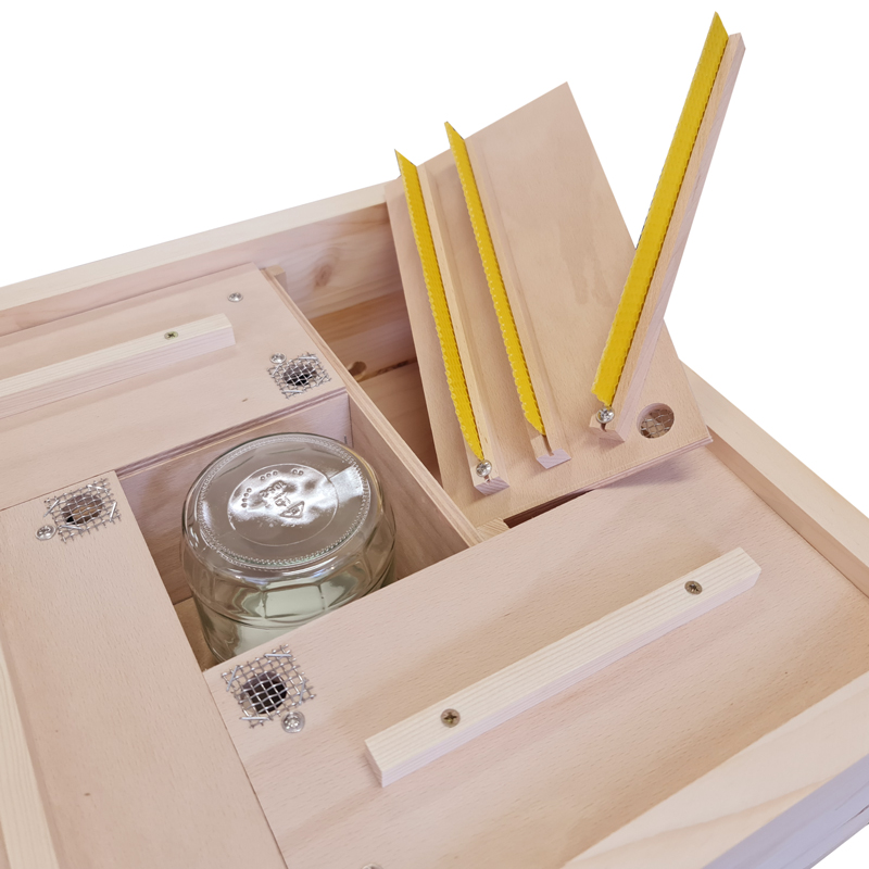 Drevený oplodniačik pre 4 matky - INOVOVANÝ, 485 x 485 mm, Borovica hladká (vejmutovka)